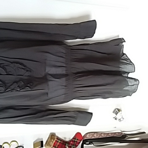 Buffalo David Bitton ruffle front long sleeve top - Picture 3 of 7